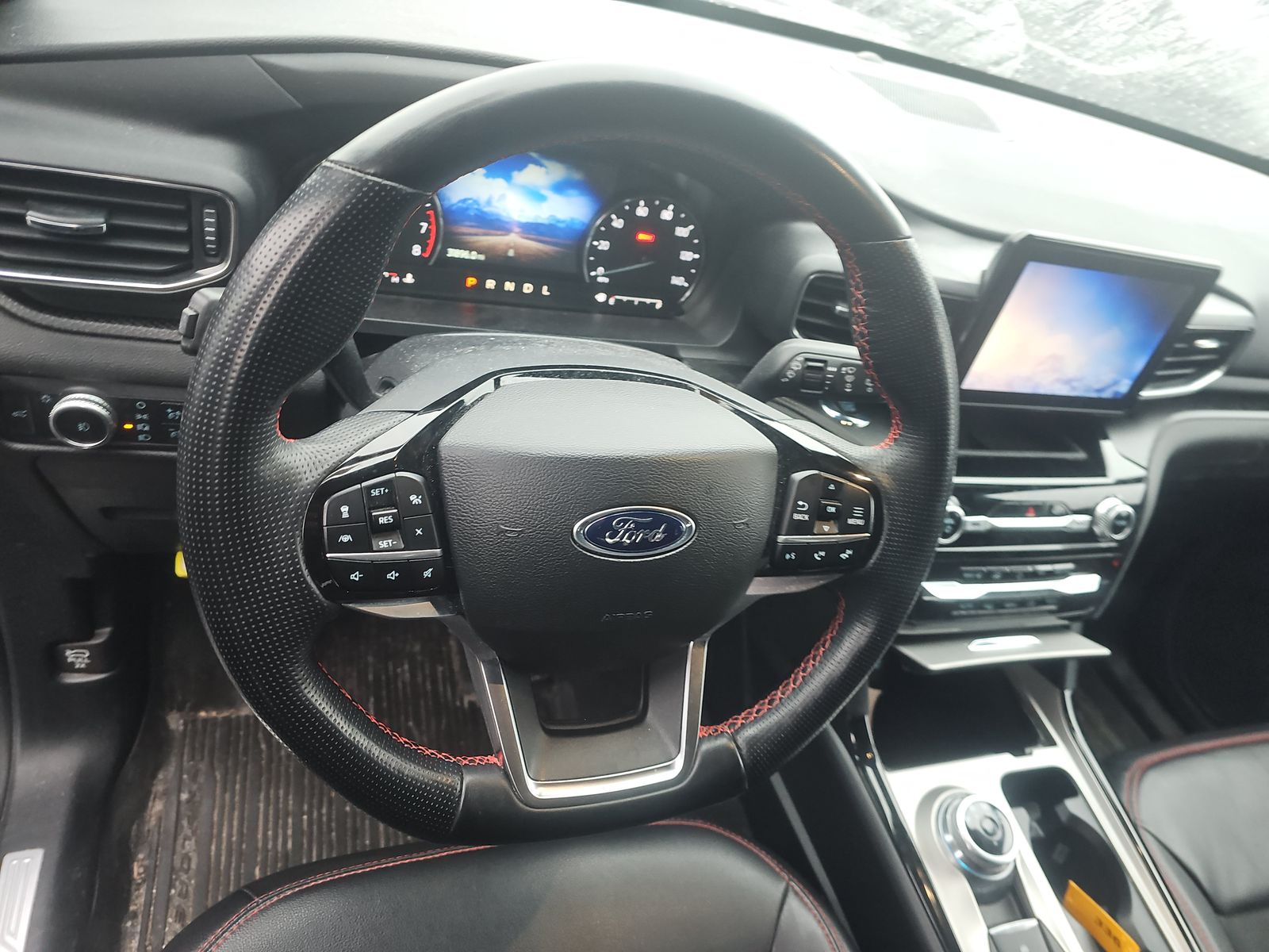 2022 Ford Explorer ST-Line AWD