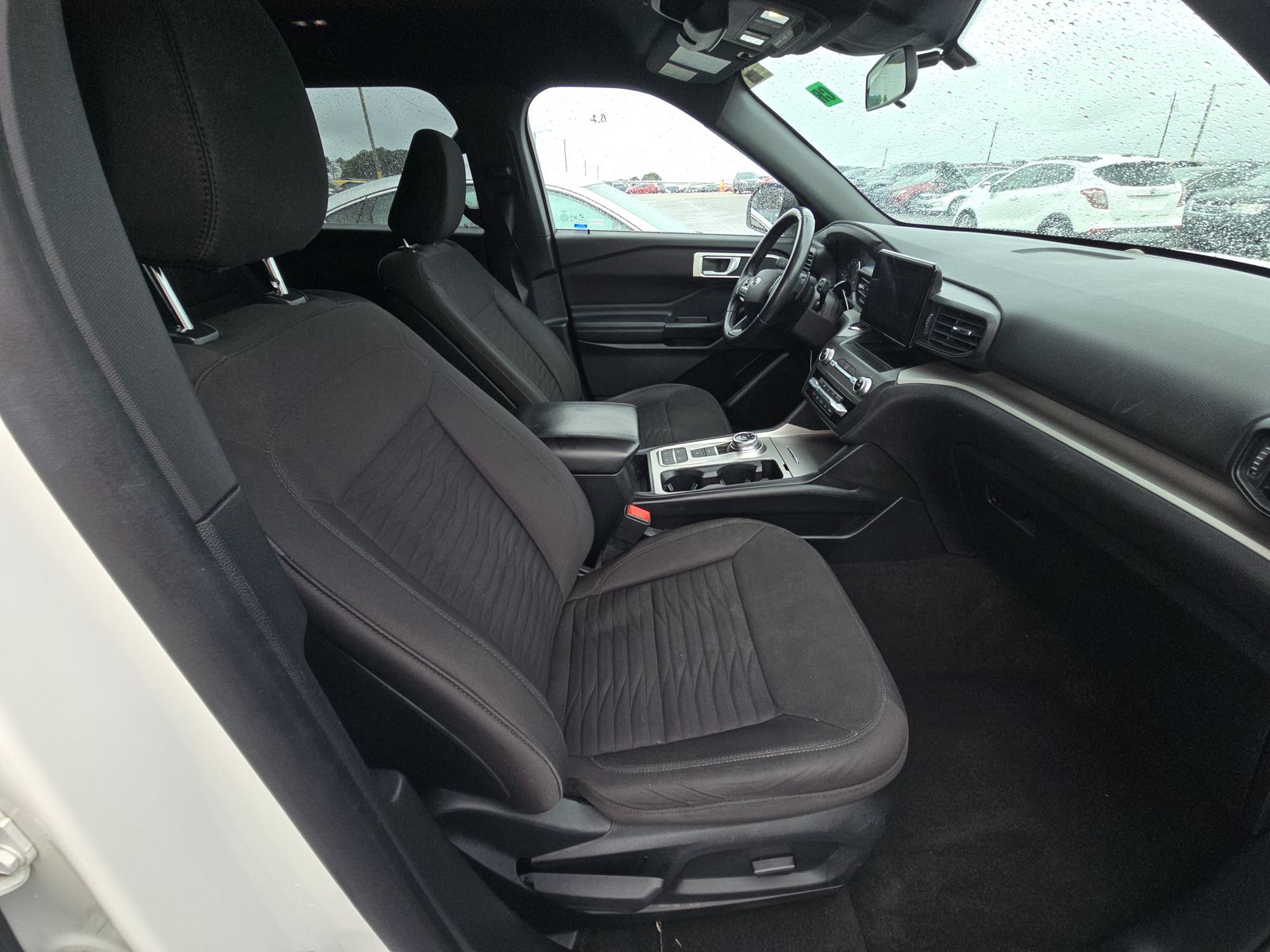 FORD EXPLORER - 9