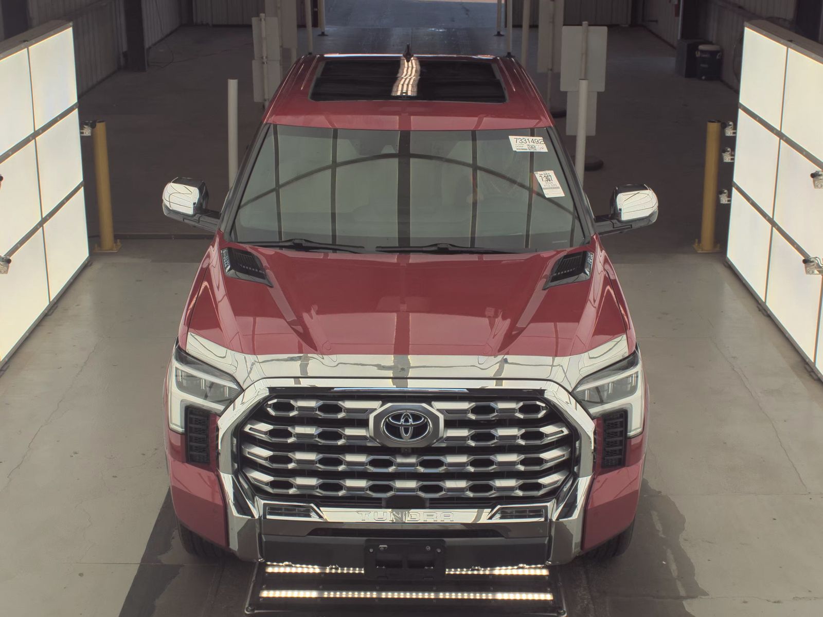 TOYOTA TUNDRA - 3