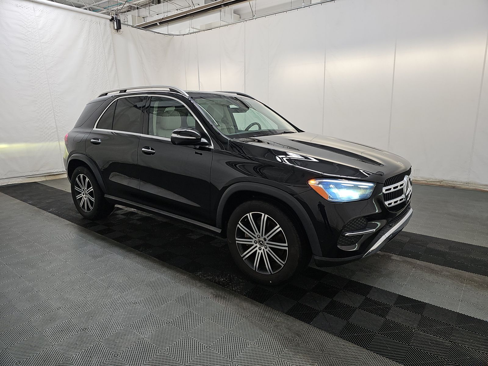 MERCEDES-BENZ GLE - 4