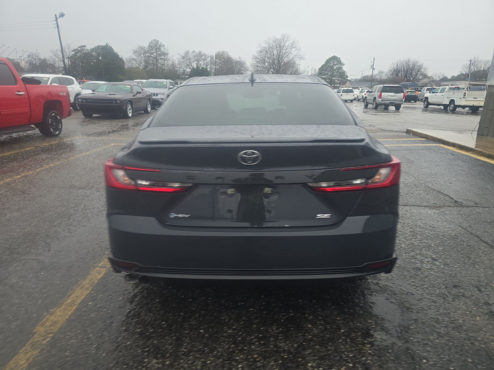 2025 Toyota Camry SE FWD