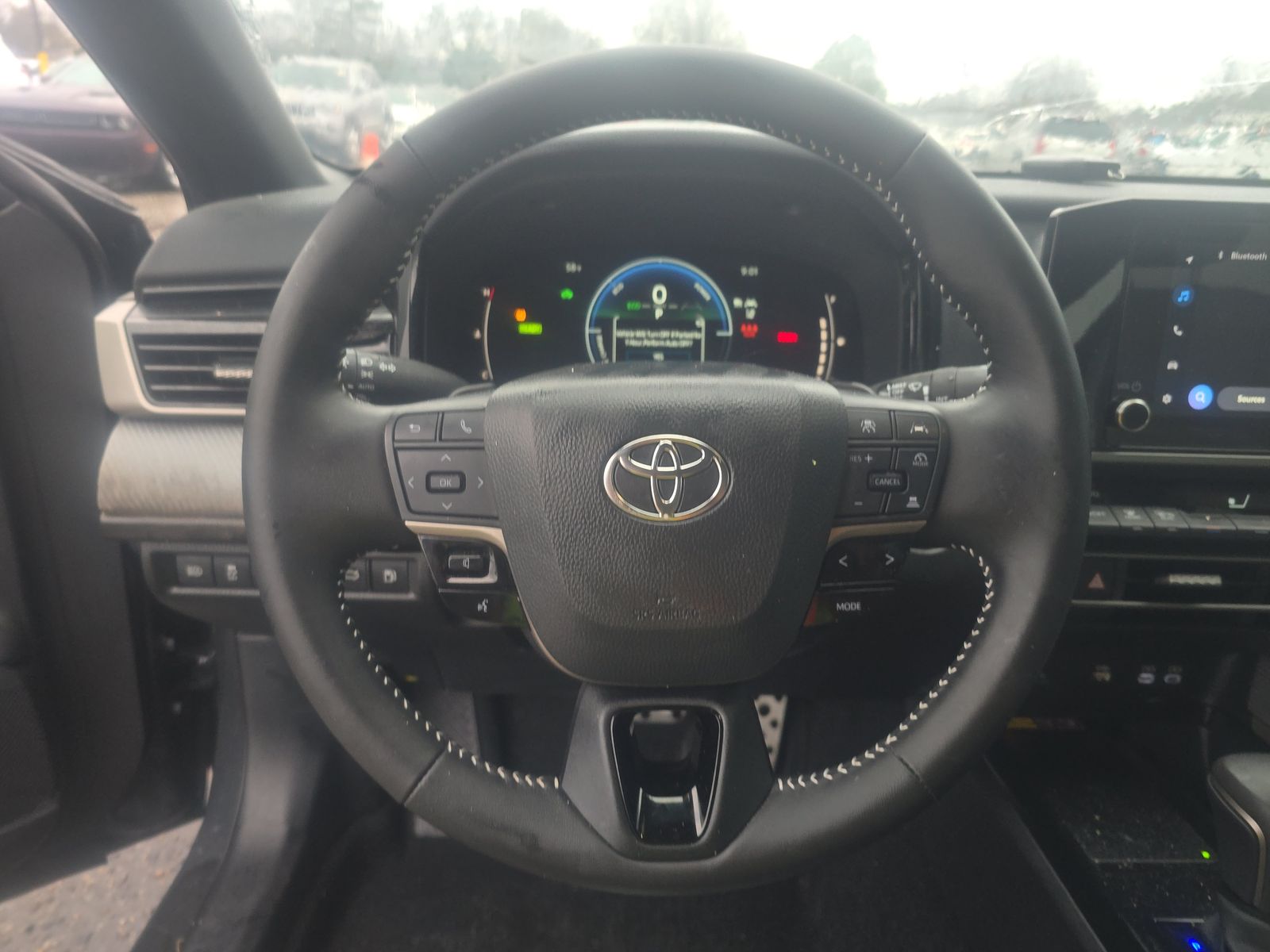 2025 Toyota Camry SE FWD