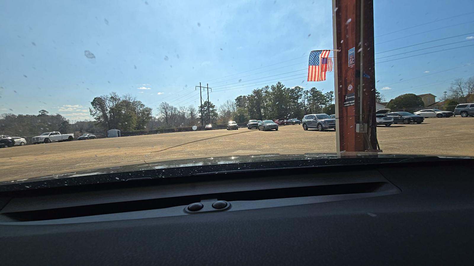 2025 Toyota Camry SE FWD