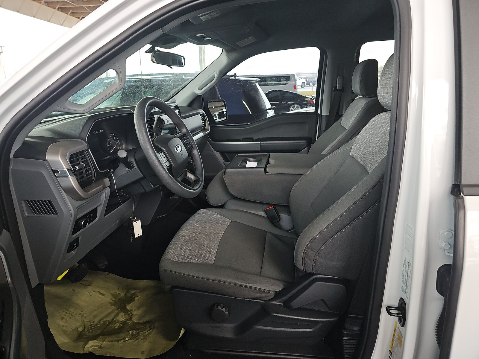 2023 Ford F-150 XLT AWD