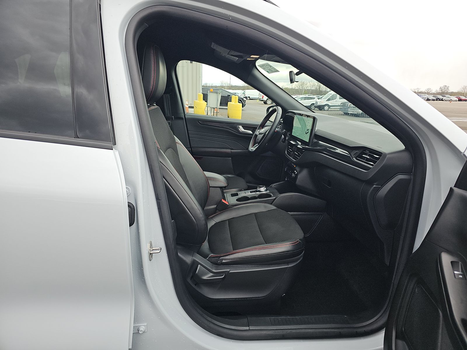 2025 Ford Escape ST-Line Select AWD