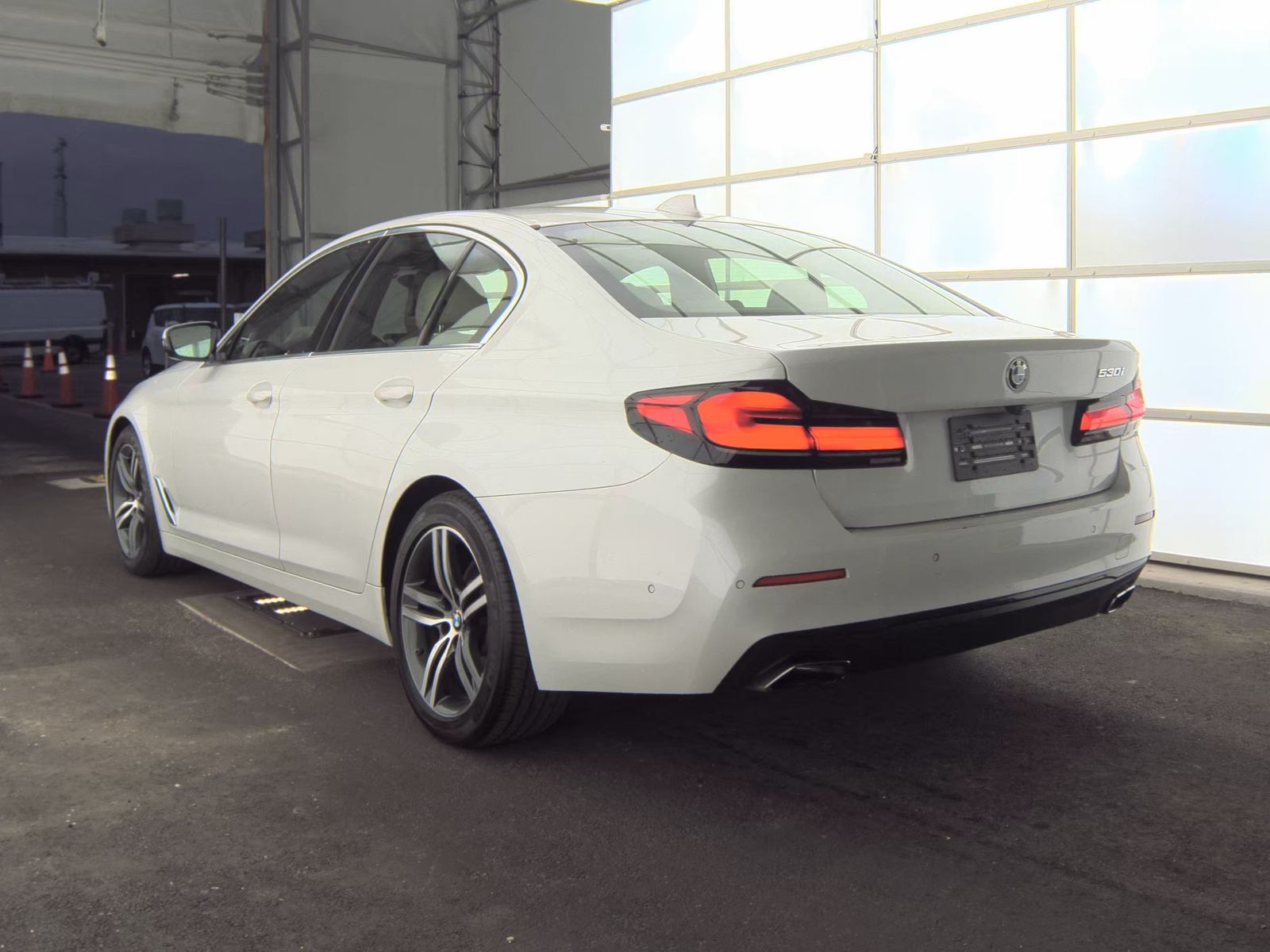 2021 BMW 5 Series 530i RWD