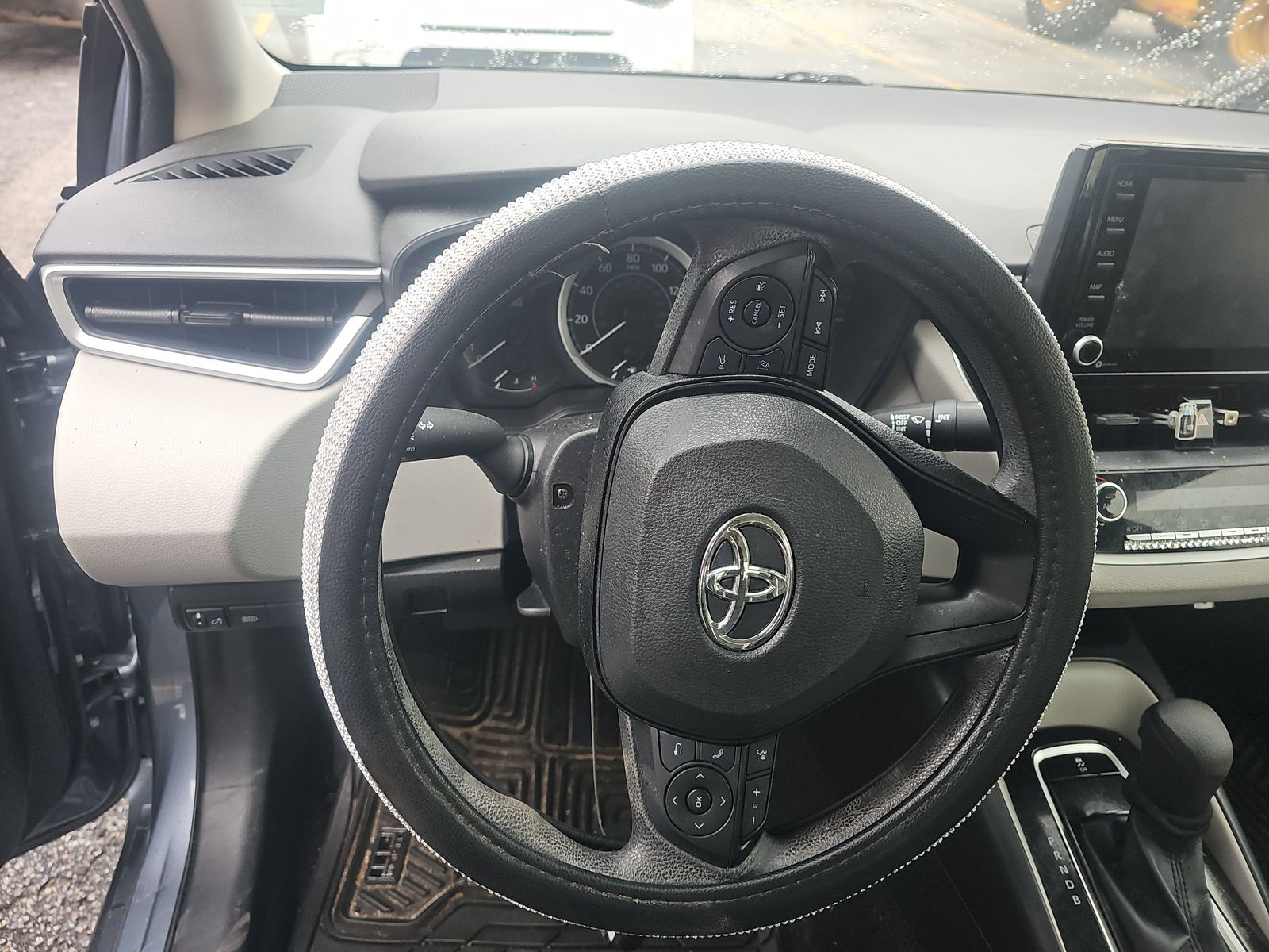 2022 Toyota Corolla LE FWD