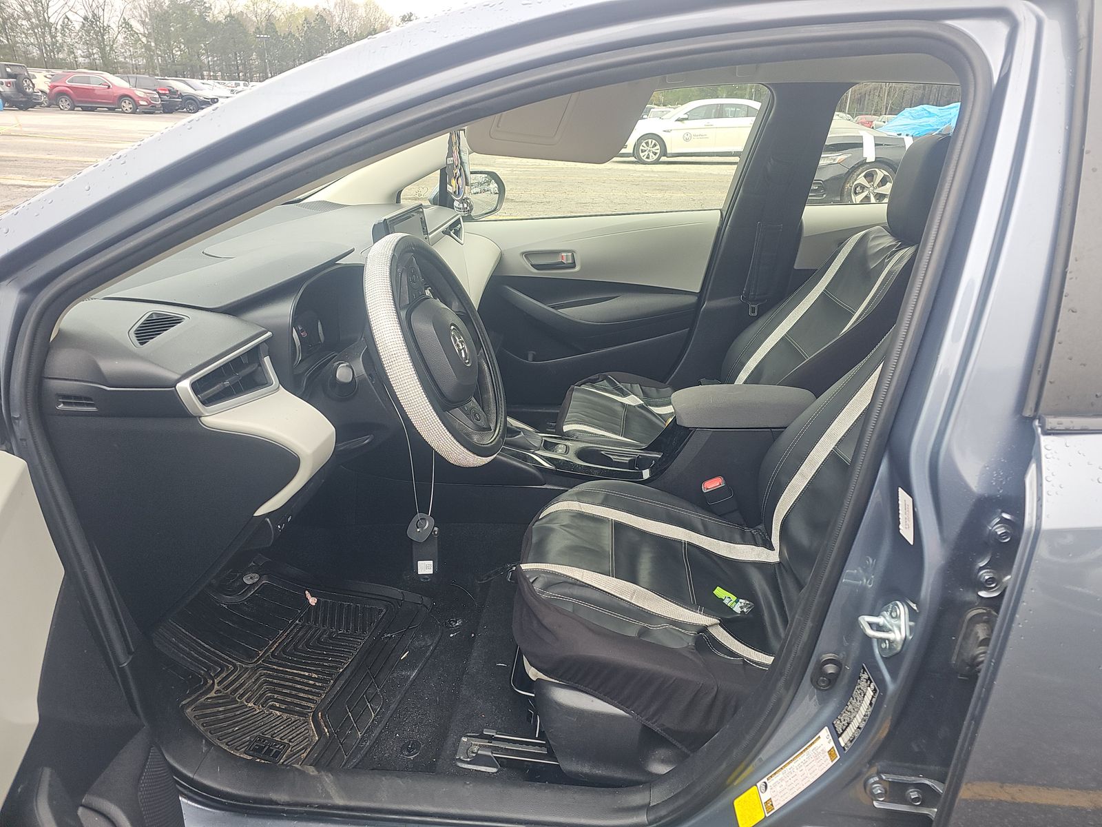 2022 Toyota Corolla LE FWD