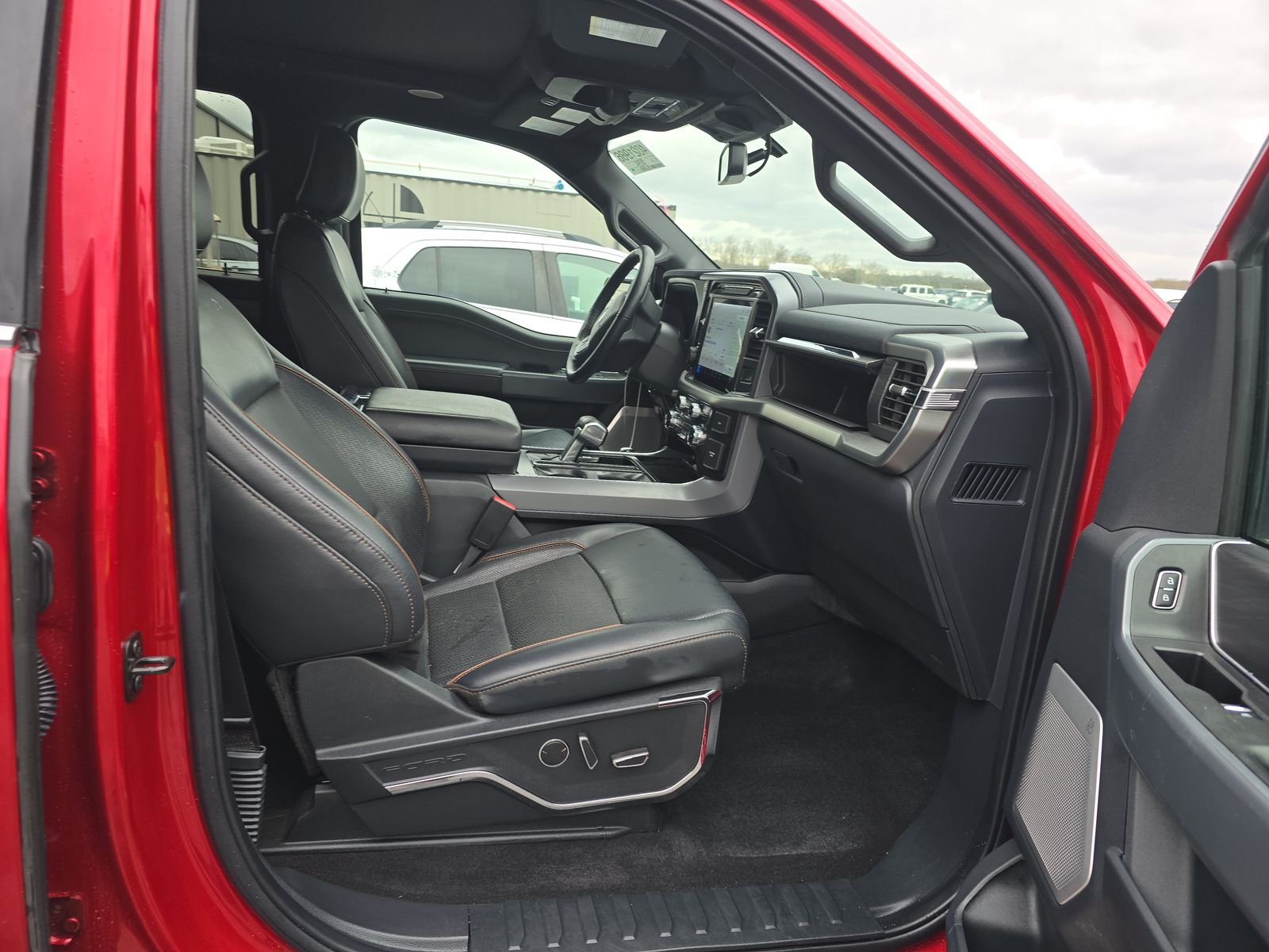 2024 Ford F-150 Hybrid Lariat AWD