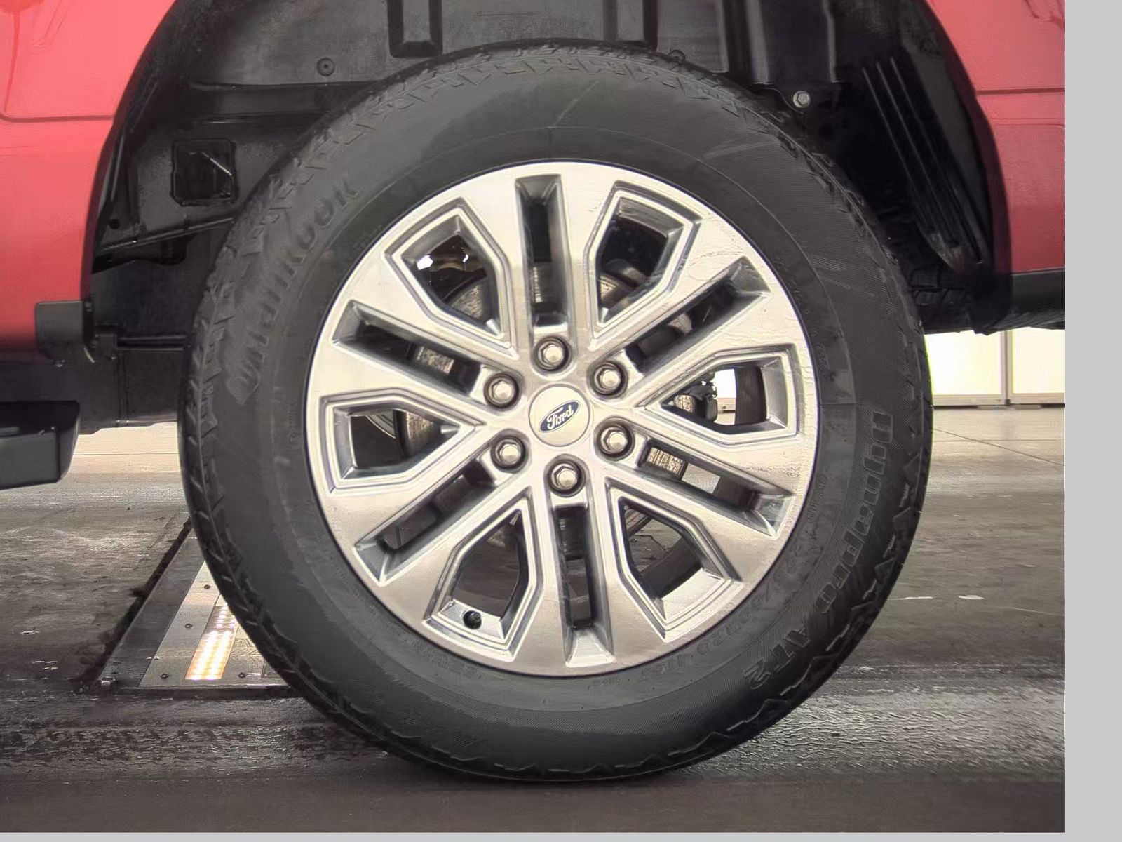 2024 Ford F-150 Hybrid Lariat AWD