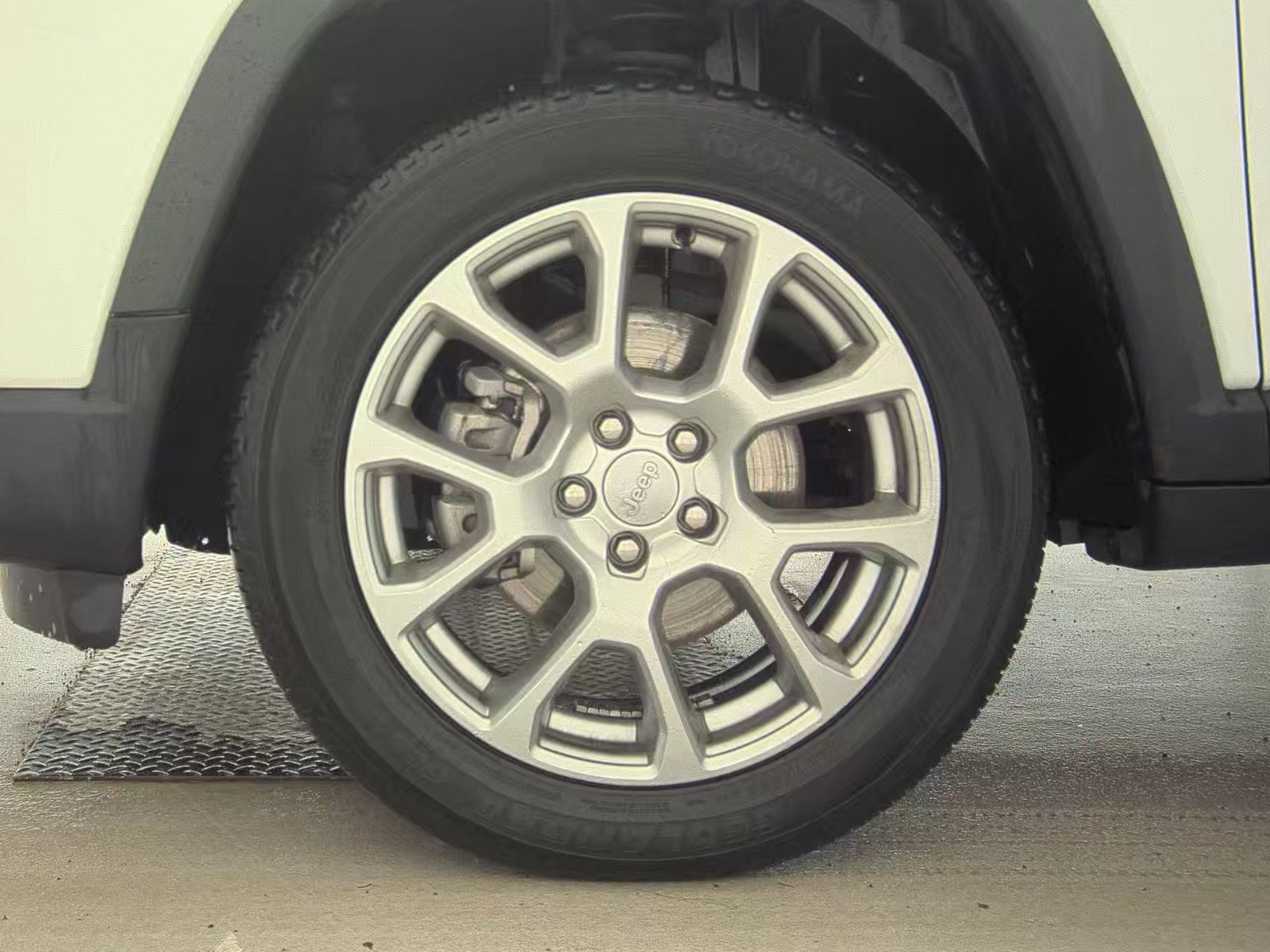 JEEP LATITU LUX - 10