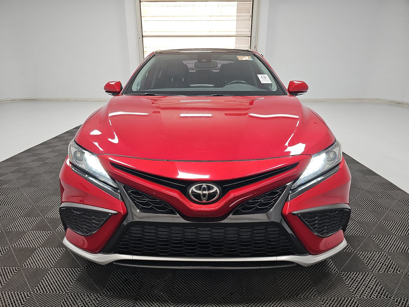 2021 Toyota Camry XSE FWD