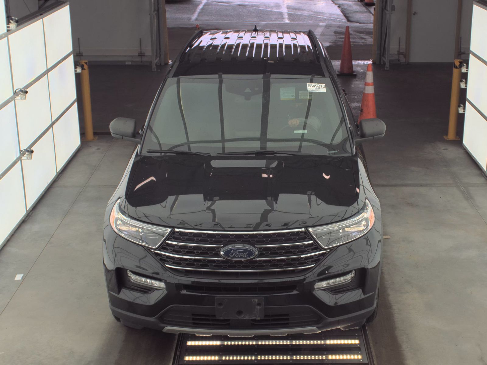 2020 Ford Explorer XLT AWD