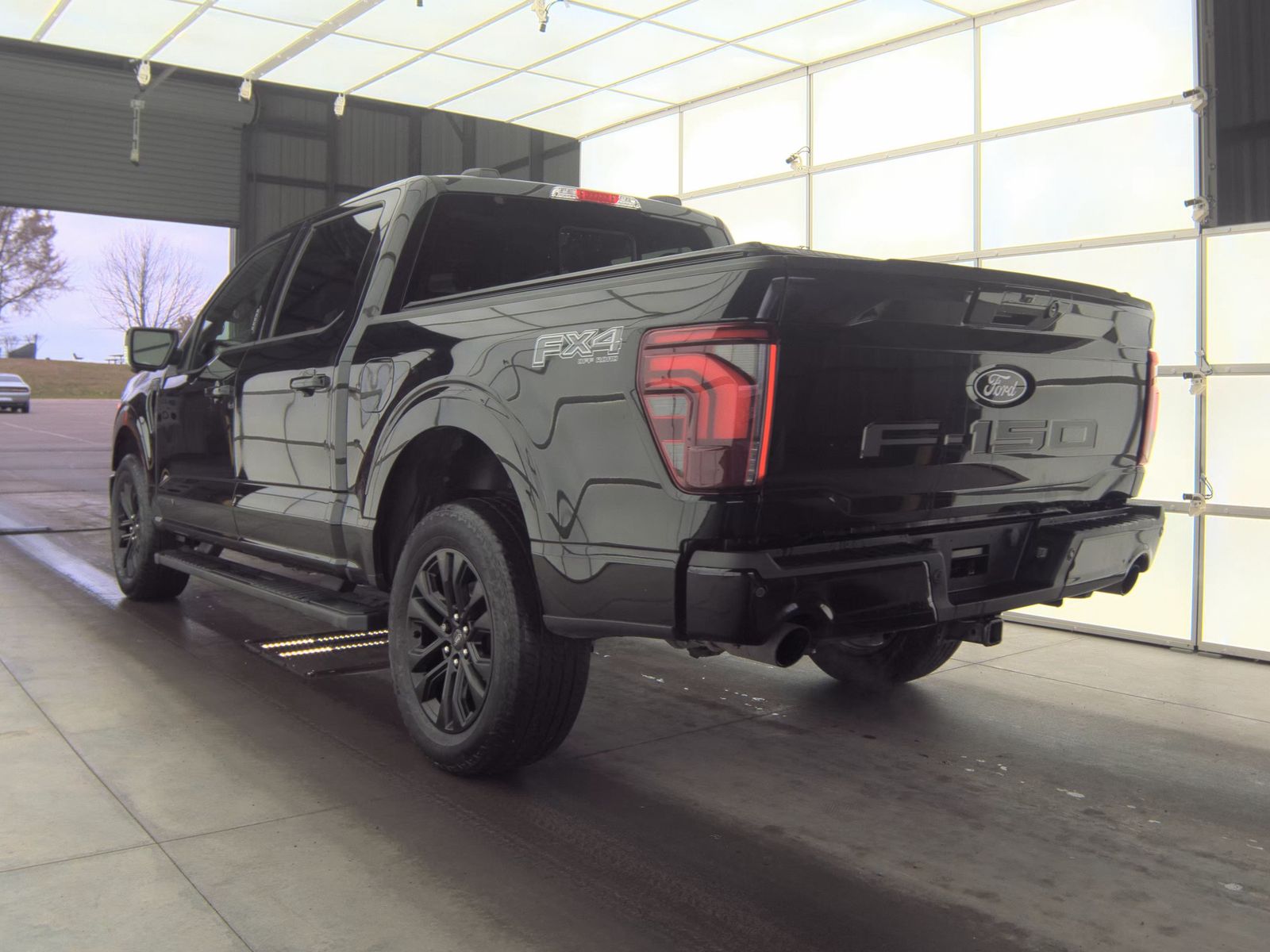 2024 Ford F-150 Hybrid Lariat AWD