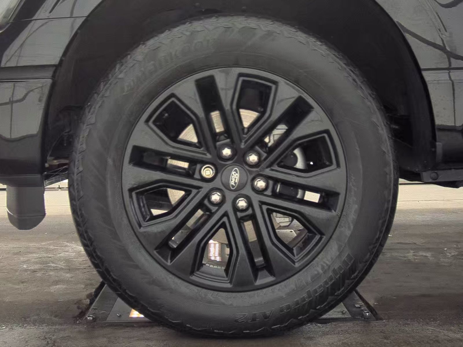 2024 Ford F-150 Hybrid Lariat AWD