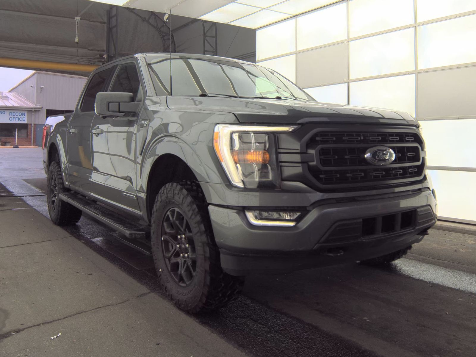 2022 Ford F-150 XLT AWD