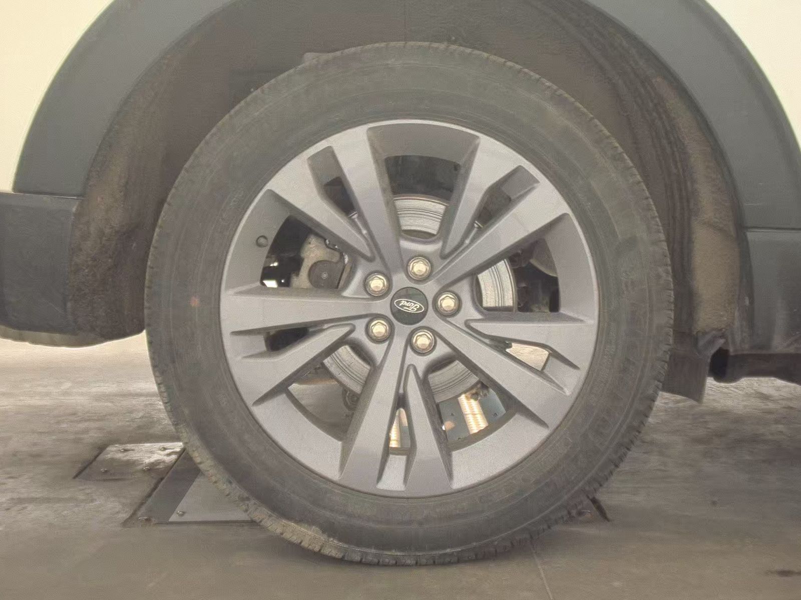 2025 Ford Explorer Active AWD