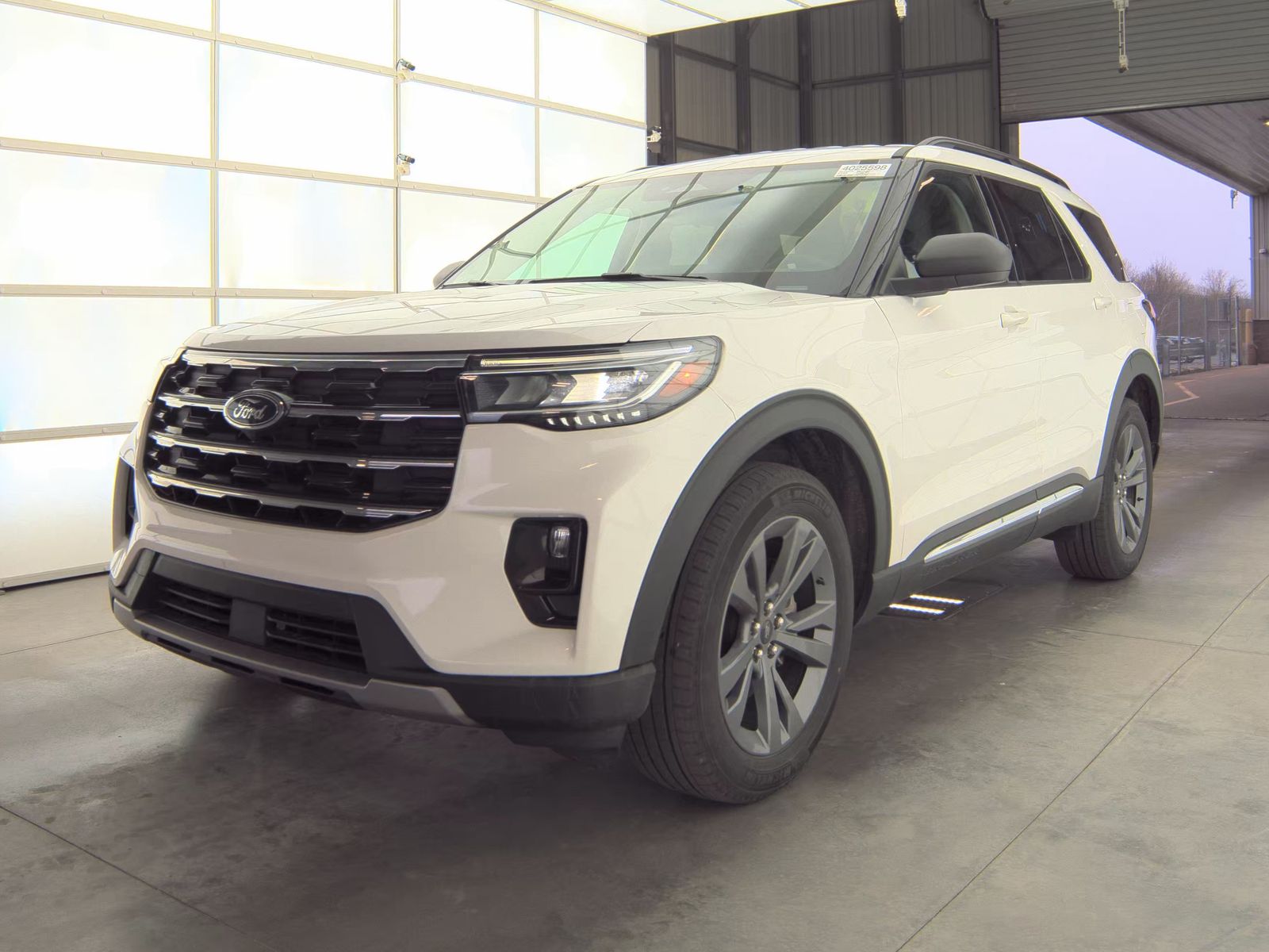 2025 Ford Explorer Active AWD