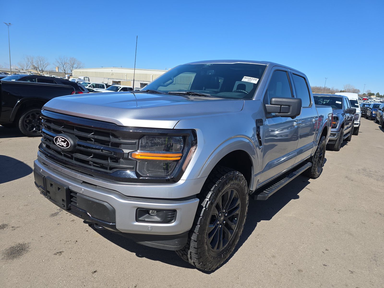2024 Ford F-150 XLT AWD