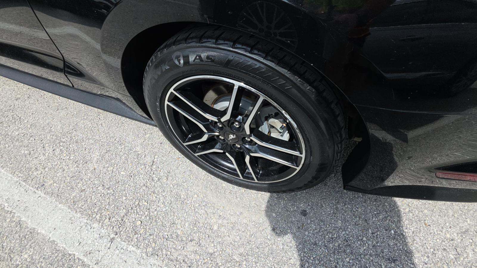 2020 Ford Mustang EcoBoost Premium RWD