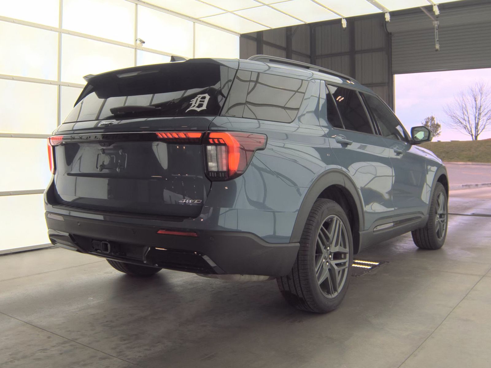 2025 Ford Explorer ST-Line AWD