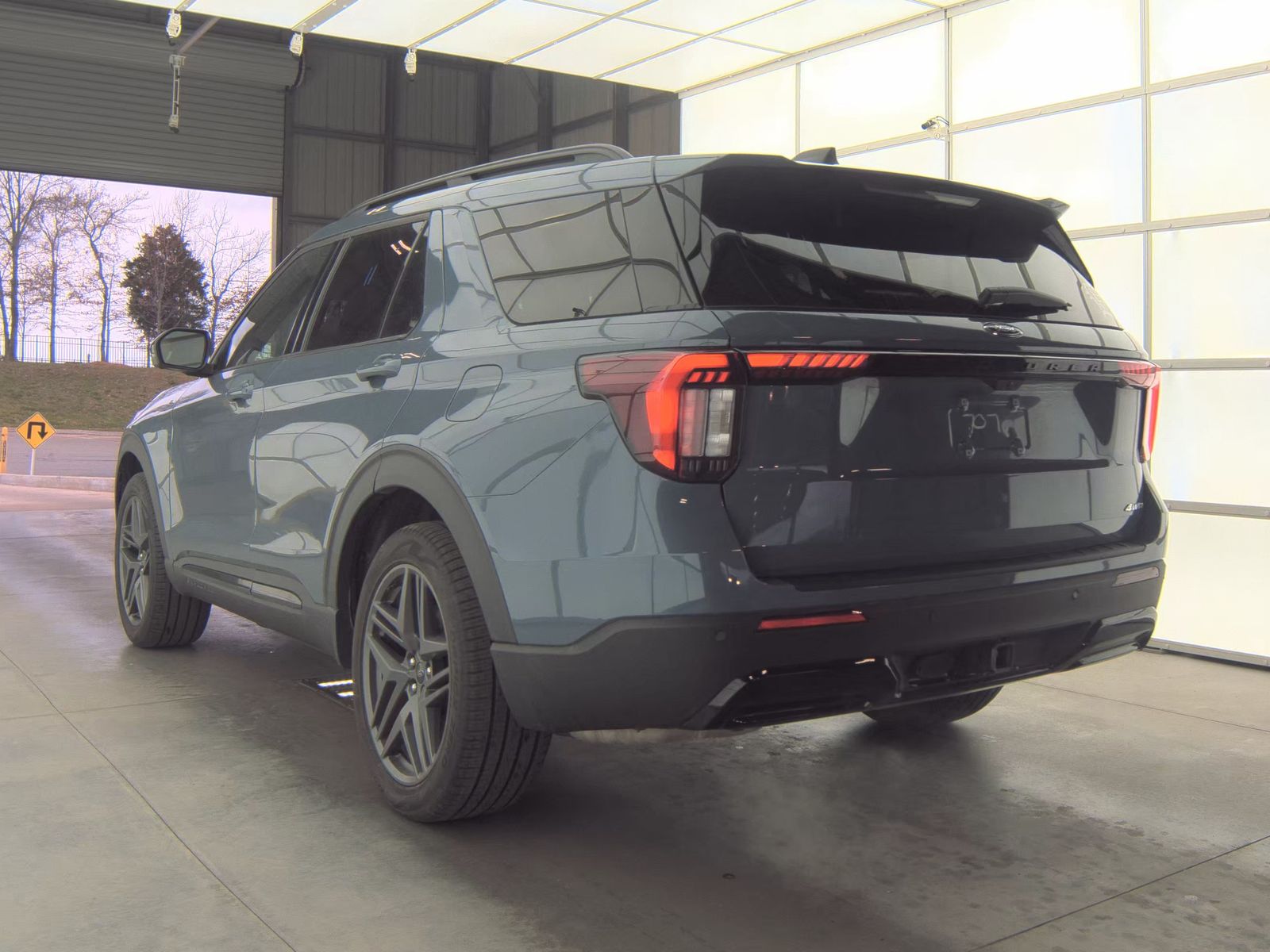 2025 Ford Explorer ST-Line AWD