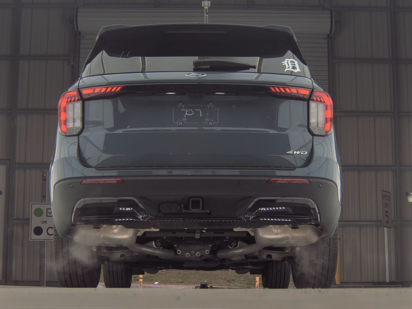 2025 Ford Explorer ST-Line AWD