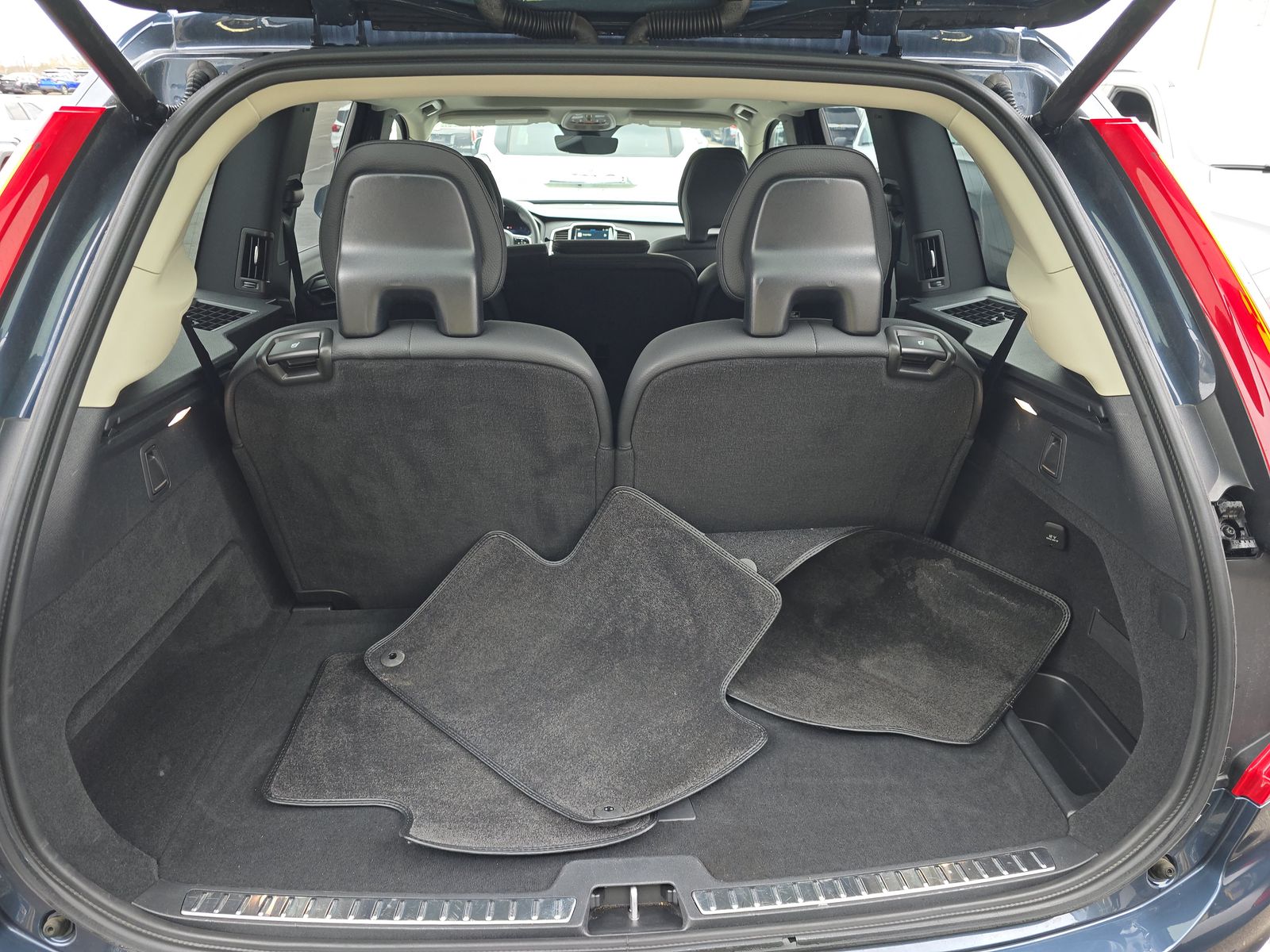 2024 Volvo XC90 B6 Plus AWD