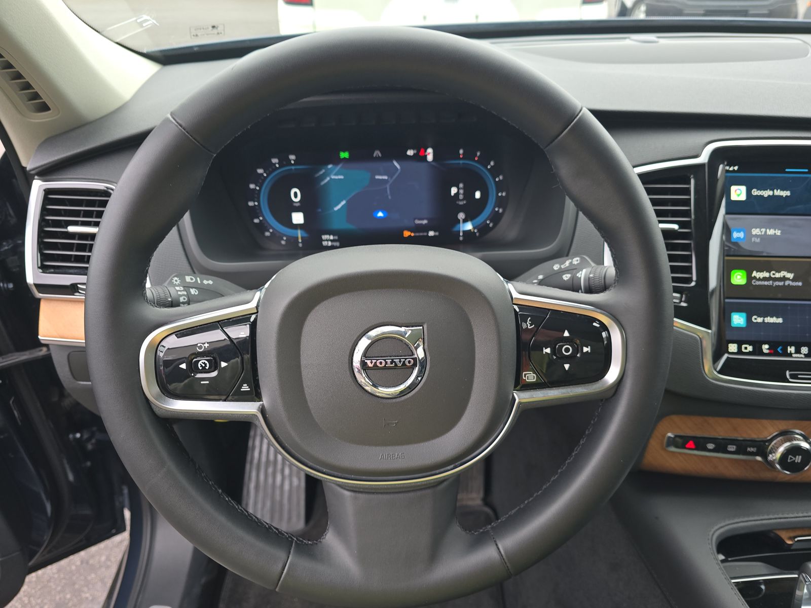 2024 Volvo XC90 B6 Plus AWD