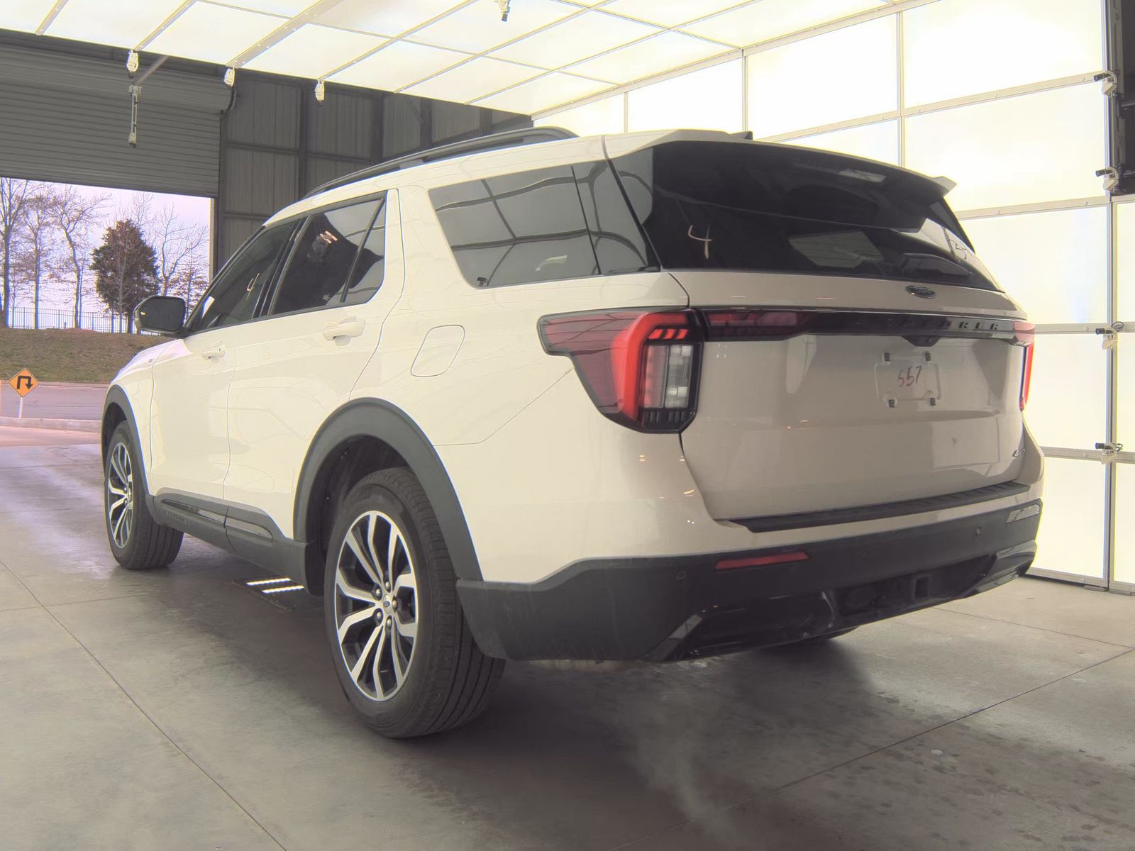 2025 Ford Explorer ST-Line AWD