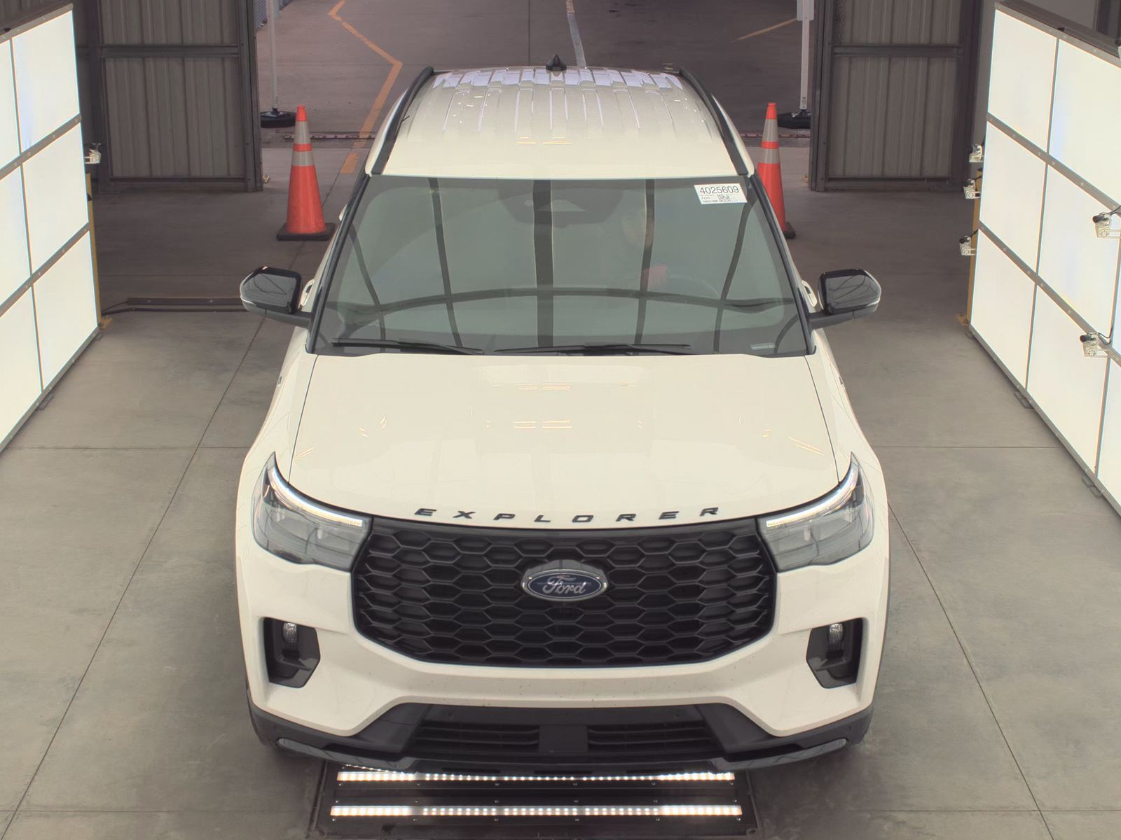 2025 Ford Explorer ST-Line AWD