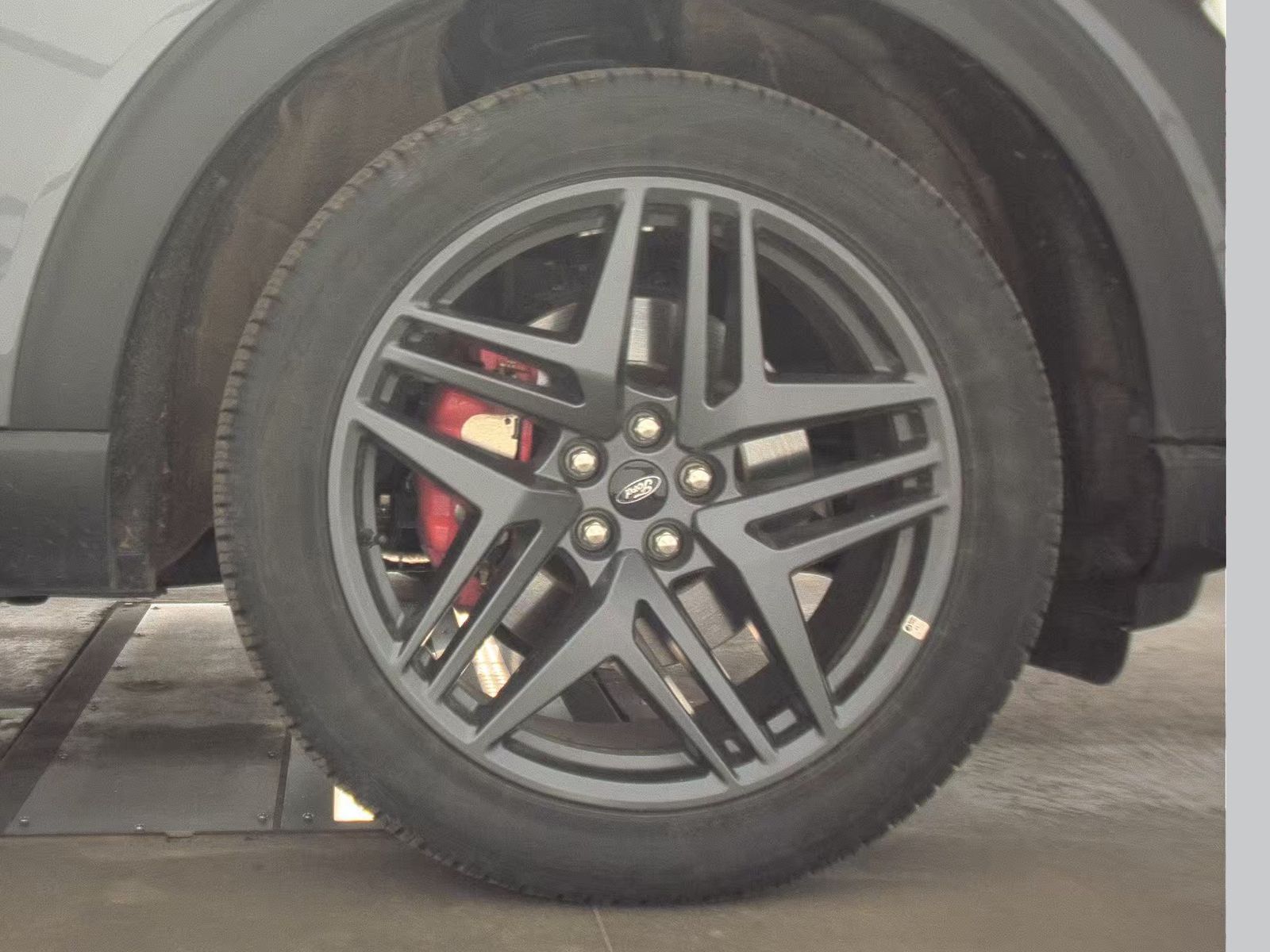 2025 Ford Explorer ST-Line AWD