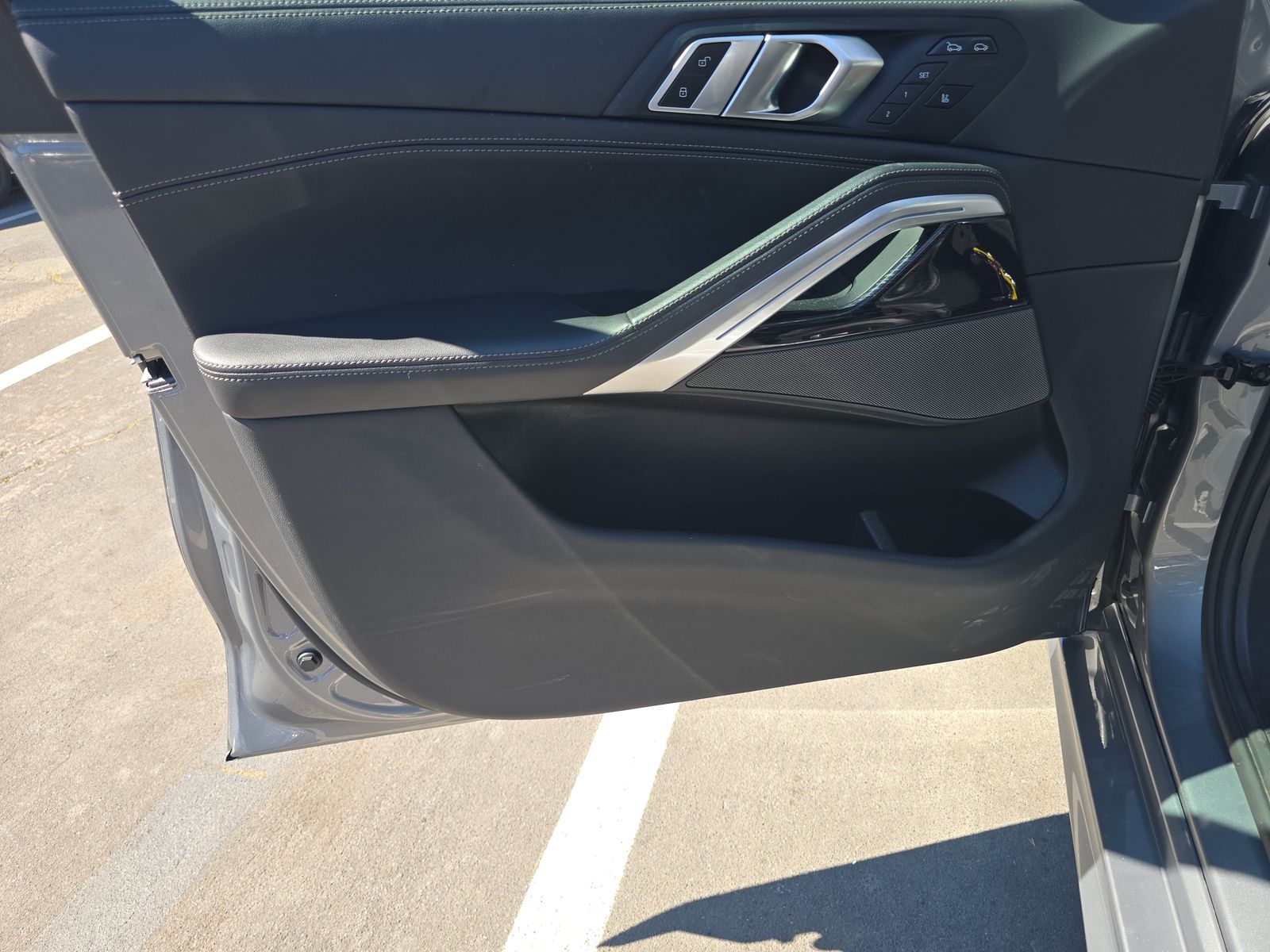 2024 BMW X6 xDrive40i AWD