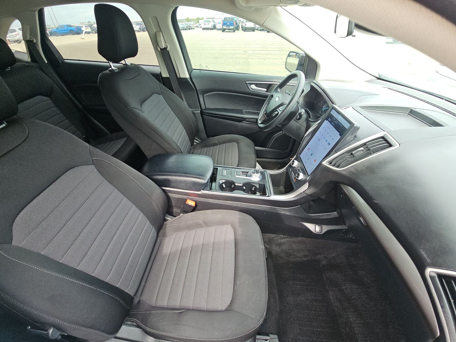 2022 Ford Edge SE AWD