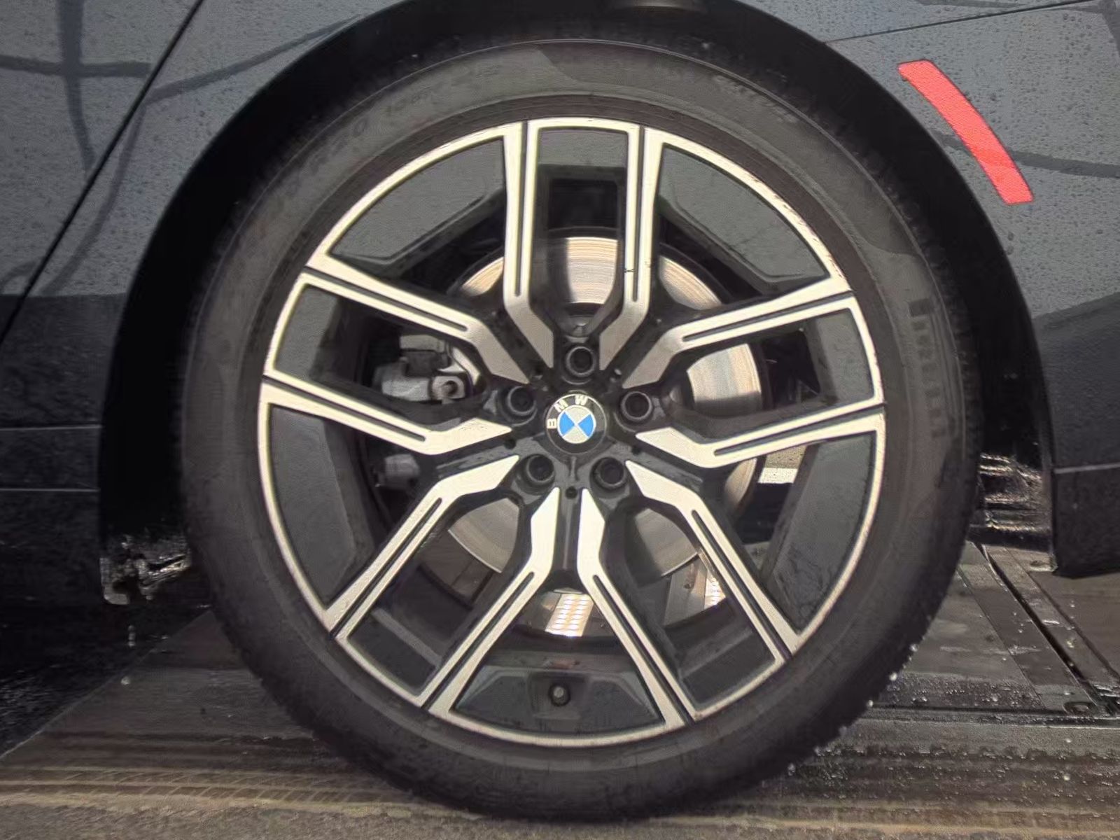 2025 BMW 7 Series 740i xDrive AWD