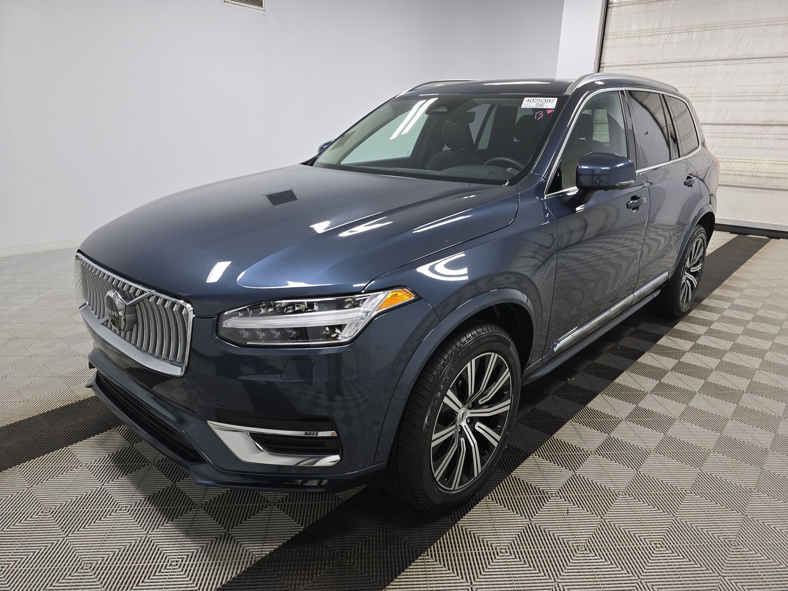 2024 Volvo XC90 B6 Plus AWD