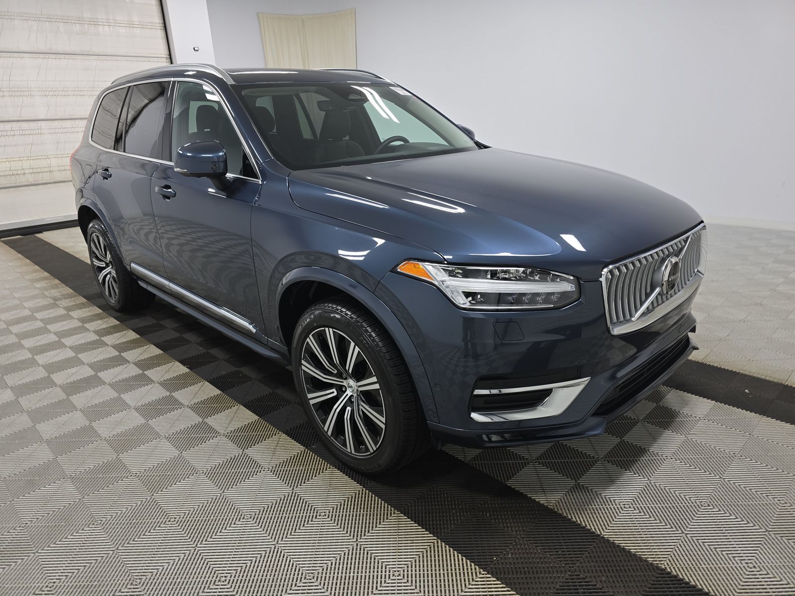 2024 Volvo XC90 B6 Plus AWD