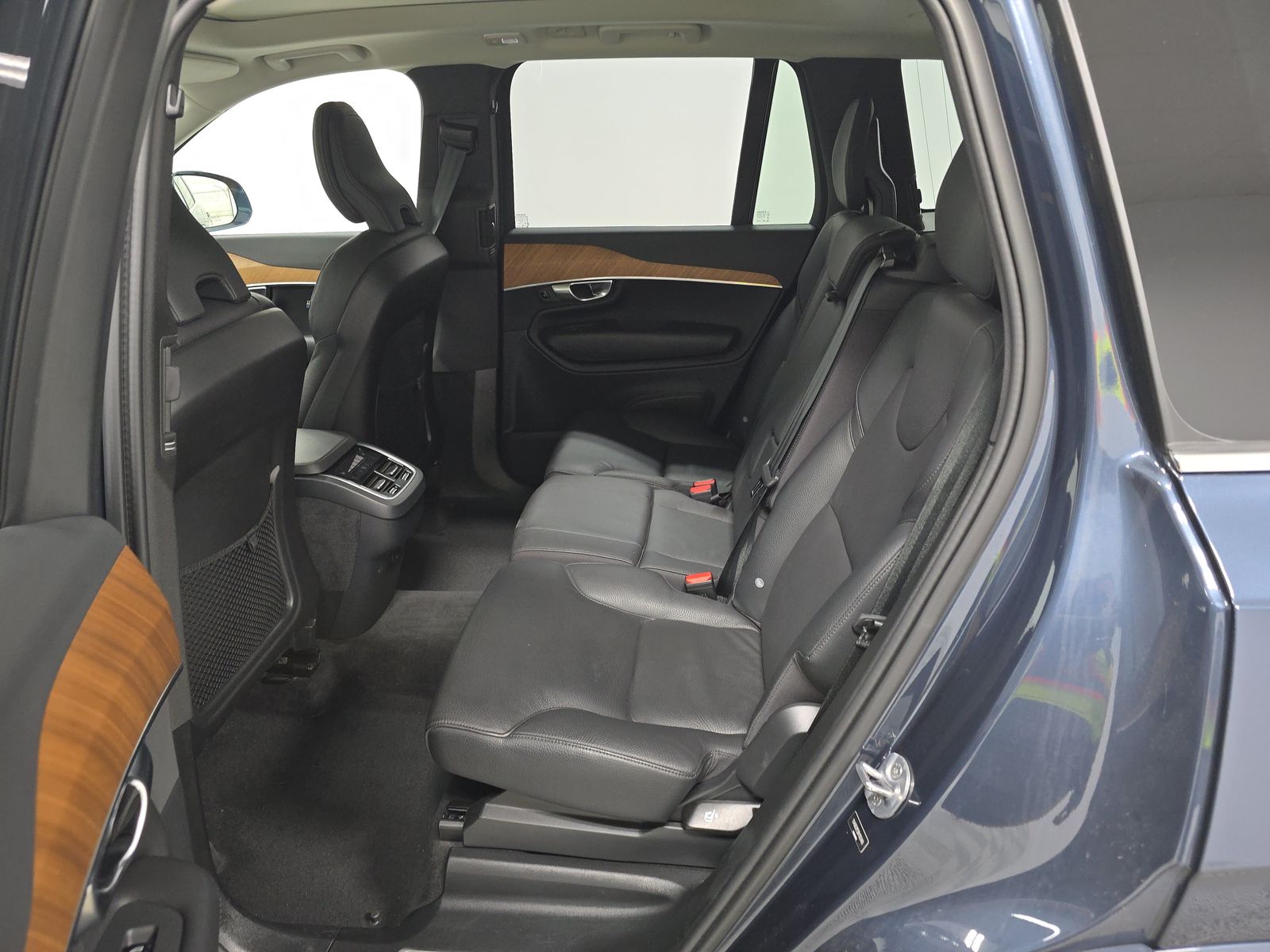 2024 Volvo XC90 B6 Plus AWD