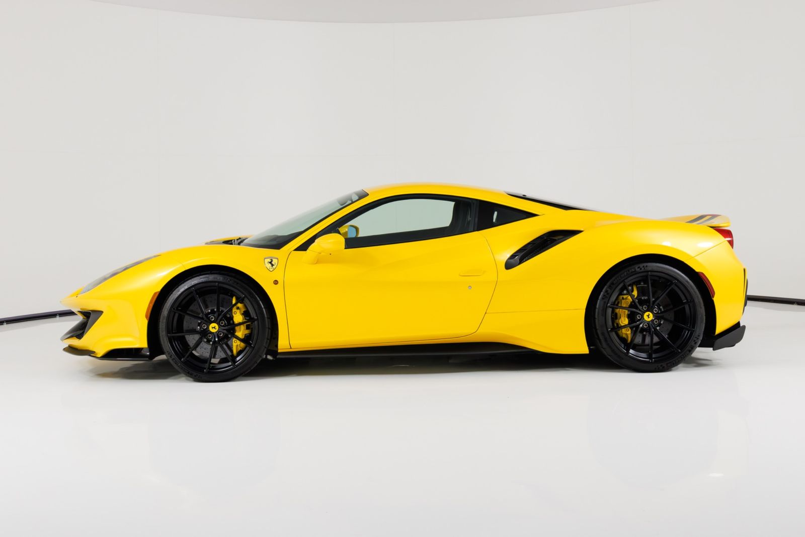 2020 Ferrari 488 Pista RWD