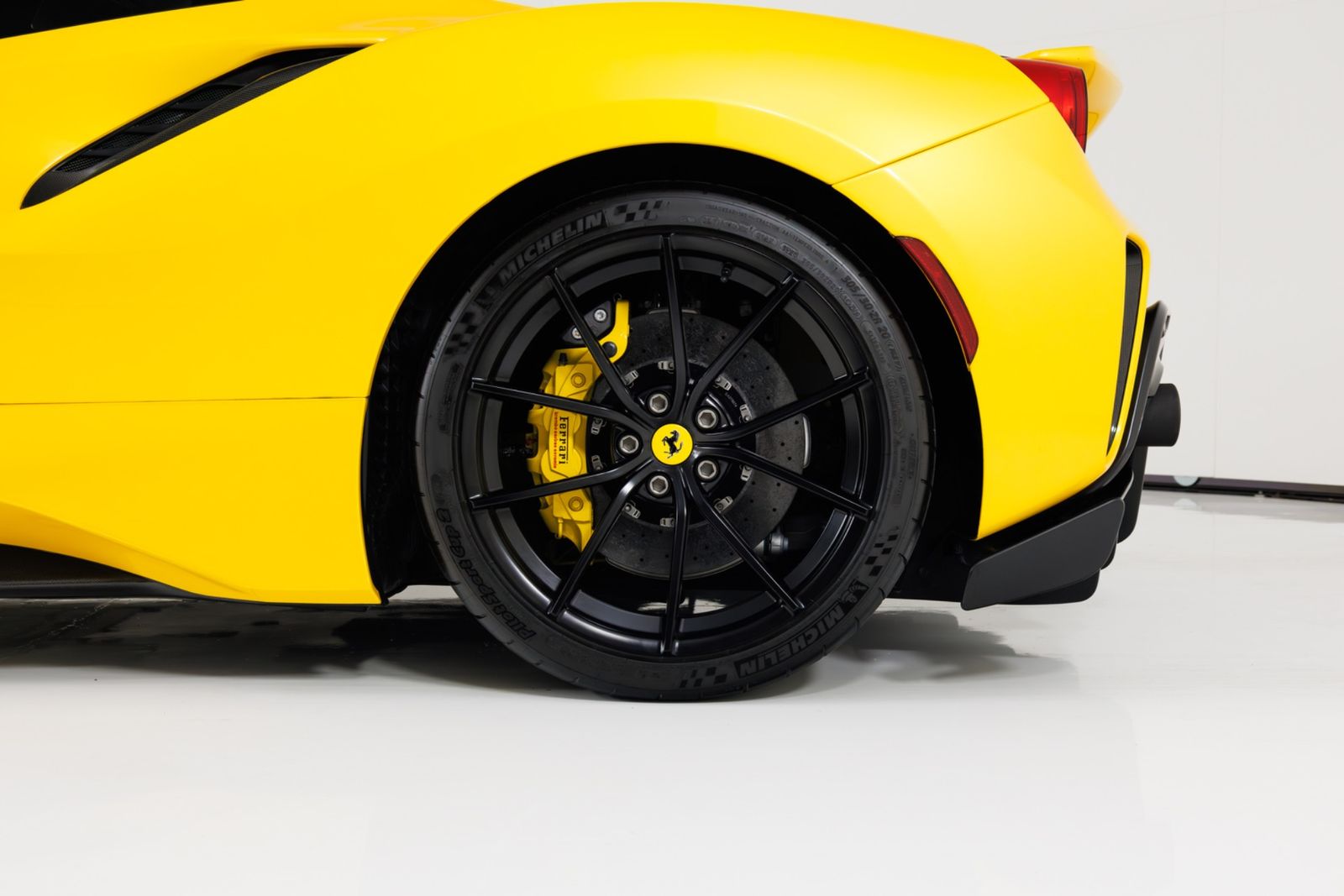 2020 Ferrari 488 Pista RWD