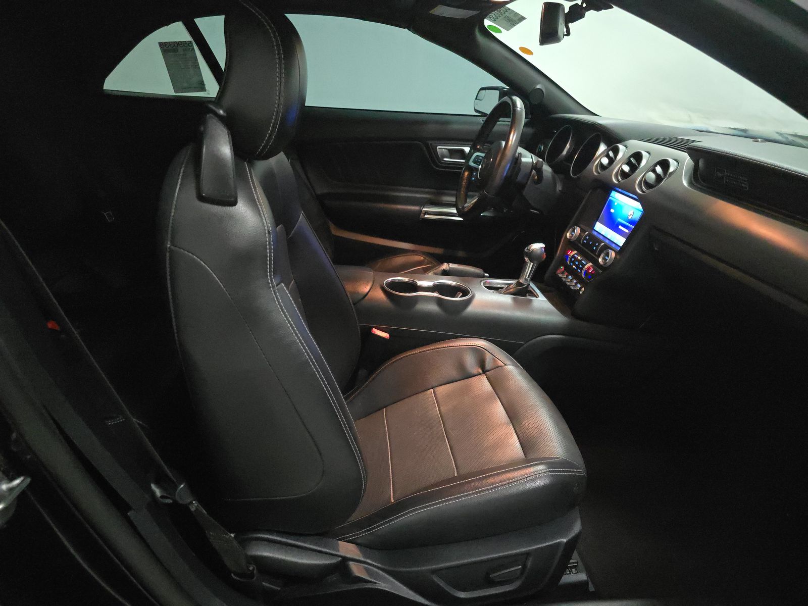 2020 Ford Mustang EcoBoost Premium RWD