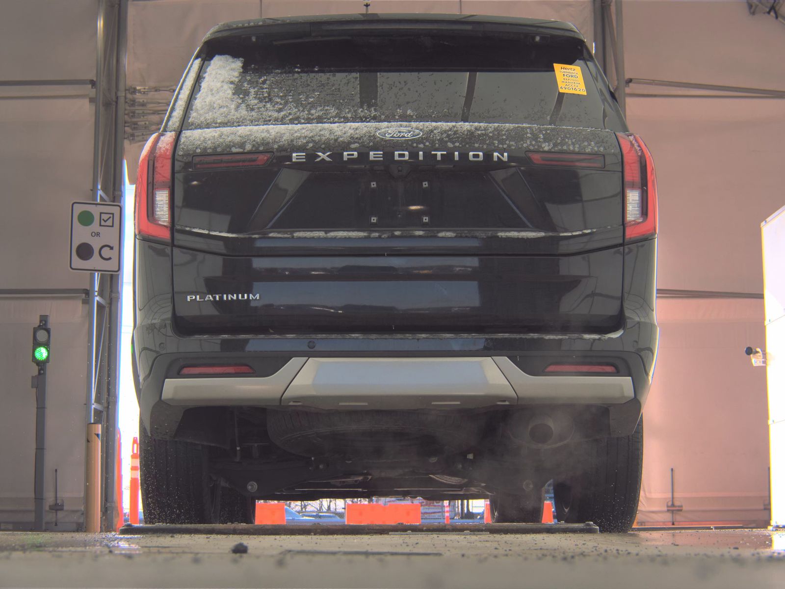 FORD EXPEDITION - 8
