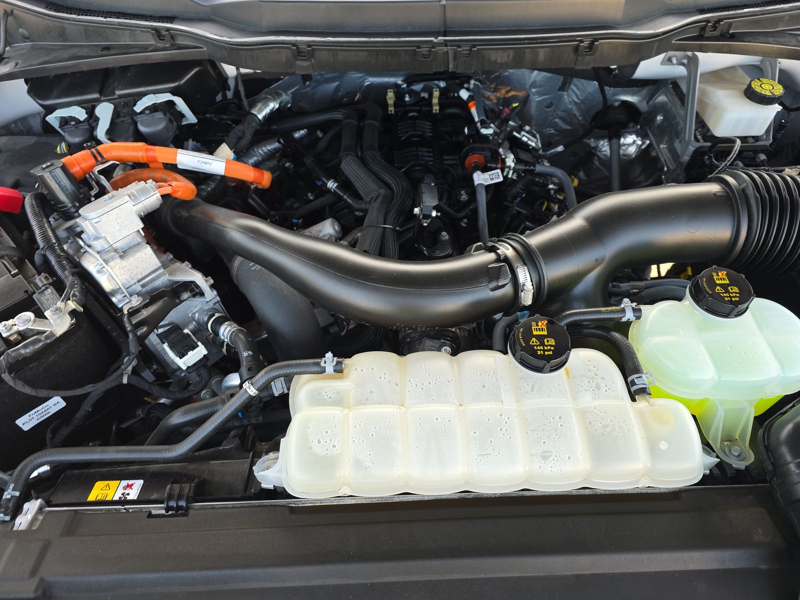 2024 Ford F-150 Hybrid XLT AWD