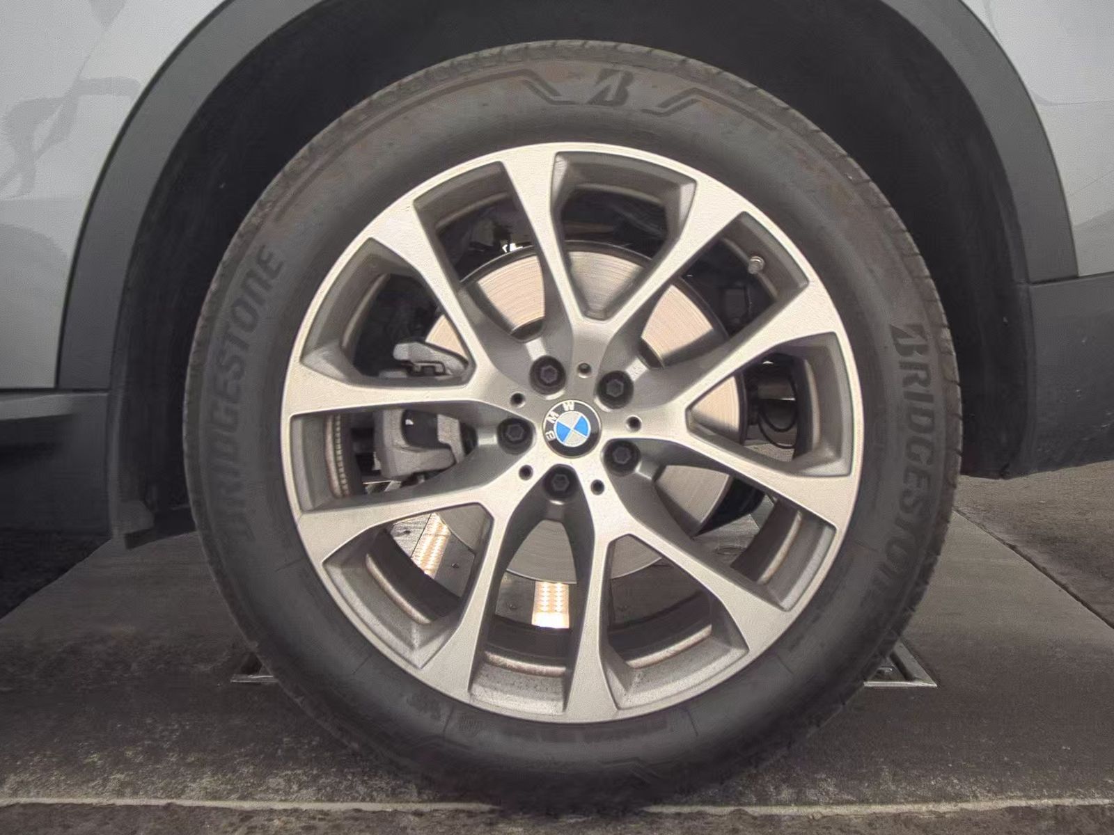 2025 BMW X5 xDrive40i AWD