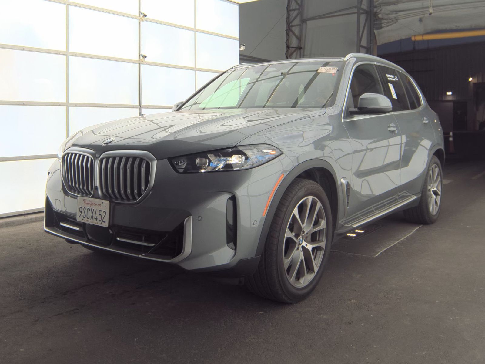 2025 BMW X5 xDrive40i AWD