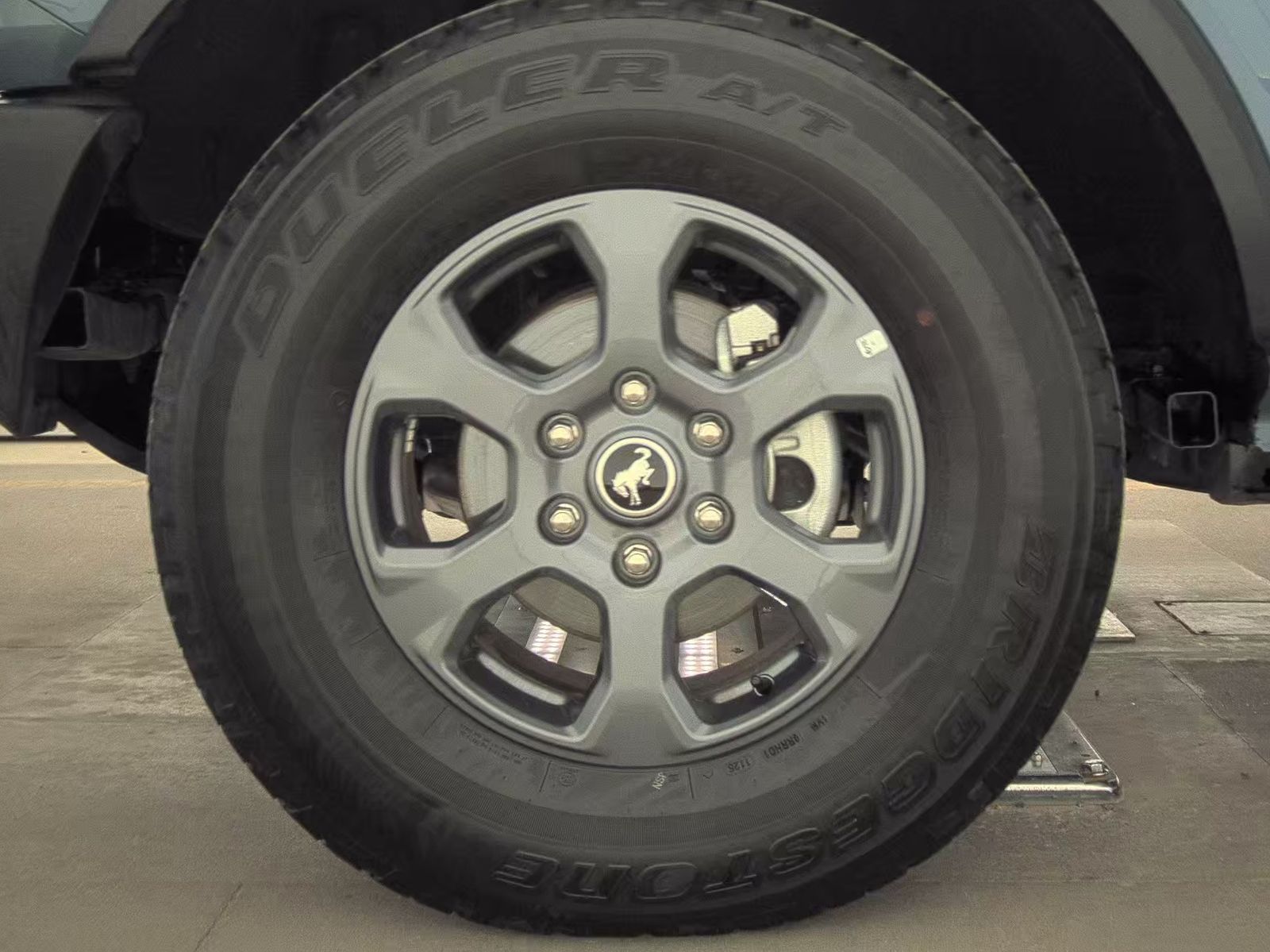 FORD BRONCO - 10