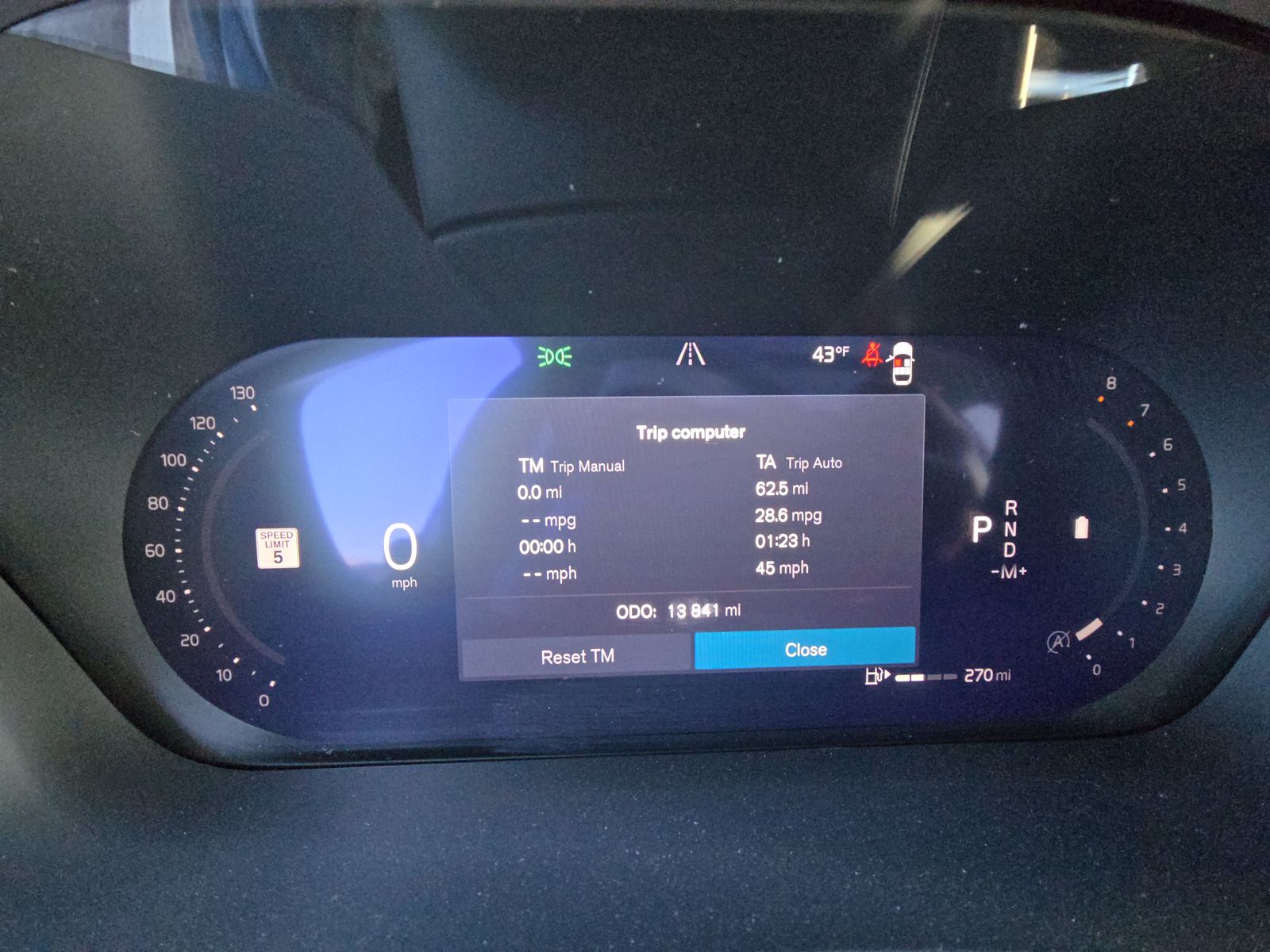 2025 Volvo XC60 B5 Plus AWD