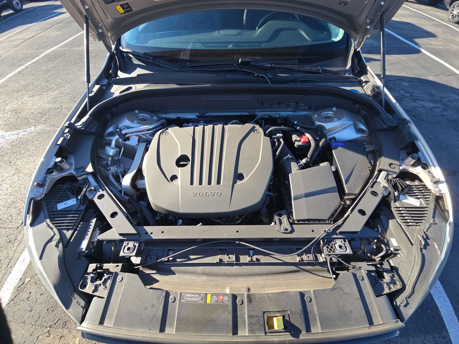 2025 Volvo XC60 B5 Plus AWD