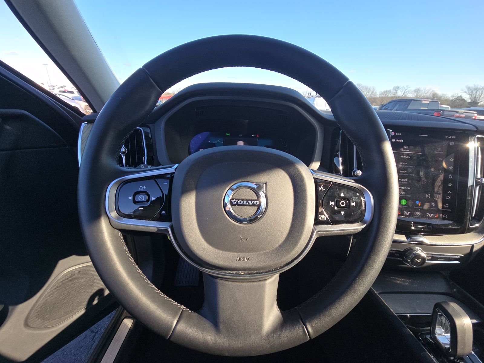 2025 Volvo XC60 B5 Plus AWD