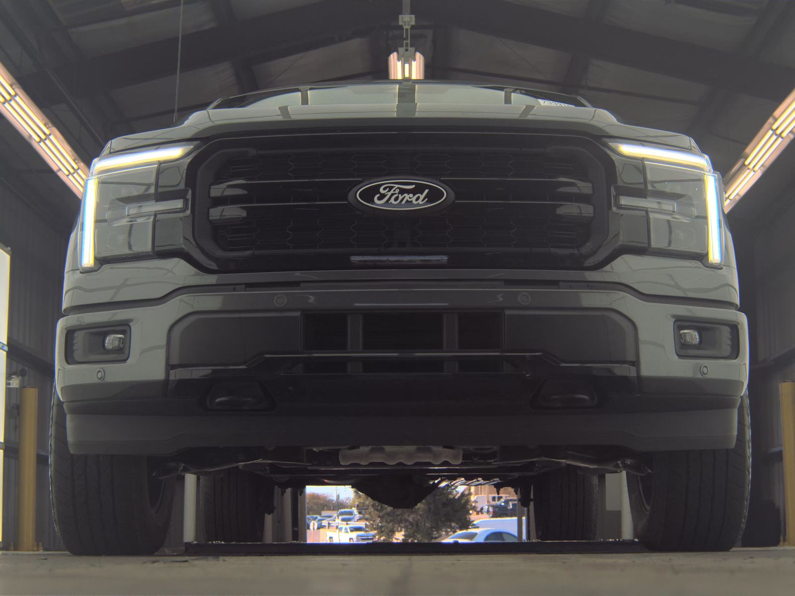 2025 Ford F-150 Hybrid Lariat AWD